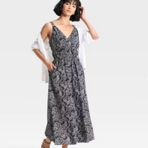 Pullover Maxi Sun Dress with Cutout Back by Universal Thread - Picture 3 of 9